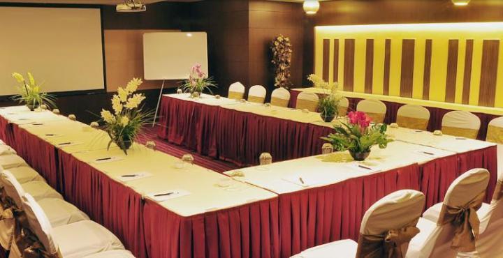 The Arcadia Hotel Coimbatore Exterior foto