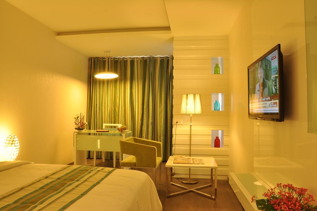 The Arcadia Hotel Coimbatore Exterior foto