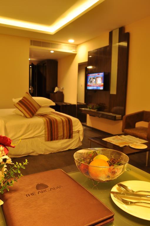 The Arcadia Hotel Coimbatore Exterior foto